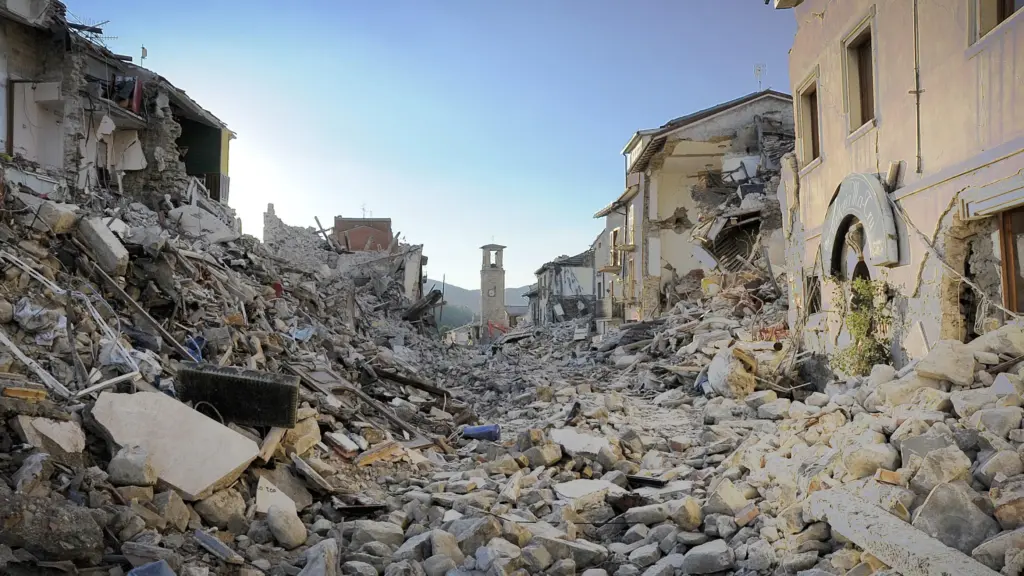 Terremoto “Centro Italia”, dopo dieci anni l’io ha prevalso sul noi. Ce ne parla Leonardo Animali