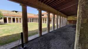Mario Casillo, Enzo Maraio con il generale Capasso e alcuni sindaci del vesuviano per parlare del futuro di Oplonti e non solo
